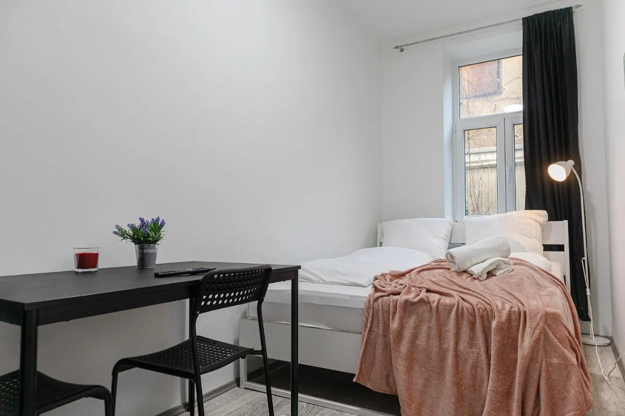 Magnificent 5Br Shared Apartment - Perfect For Longstays Вена 0*,  Австрия
