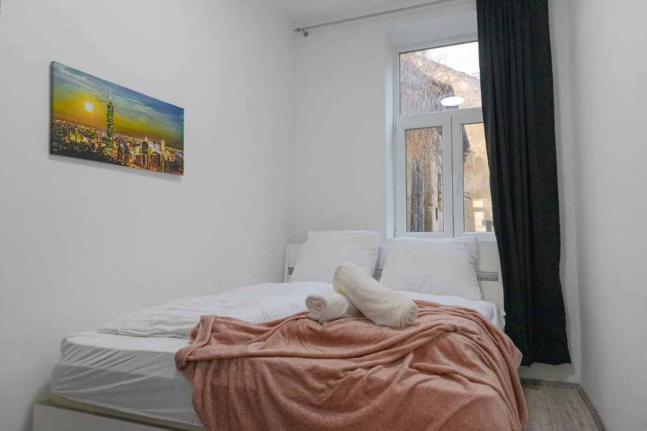Magnificent 5Br Shared Apartment - Perfect For Longstays Вена